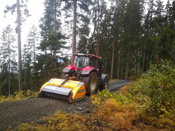 AGROSERV.ch, Cotti Agrar Forst Kommunal, Pirmin Cotti, Caltgera 5, CH - 7456 Sur