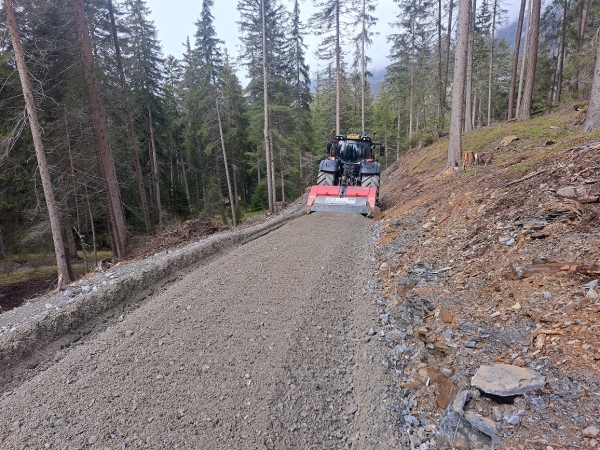AGROSERV.ch, Cotti Agrar Forst Kommunal, Pirmin Cotti, Caltgera 5, CH - 7456 Sur
