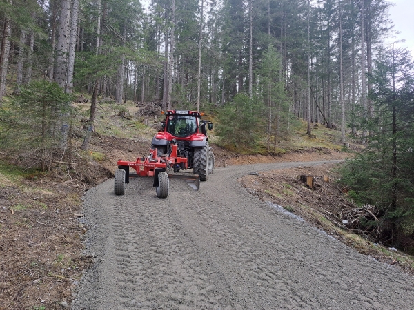 AGROSERV.ch, Cotti Agrar Forst Kommunal, Pirmin Cotti, Caltgera 5, CH - 7456 Sur